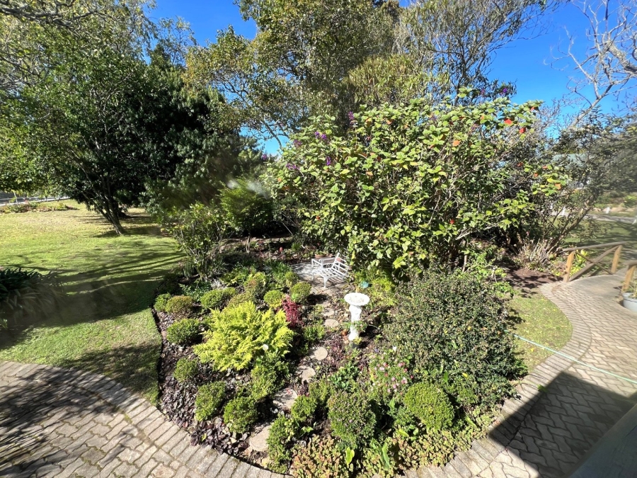 2 Bedroom Property for Sale in Harkerville A H Western Cape